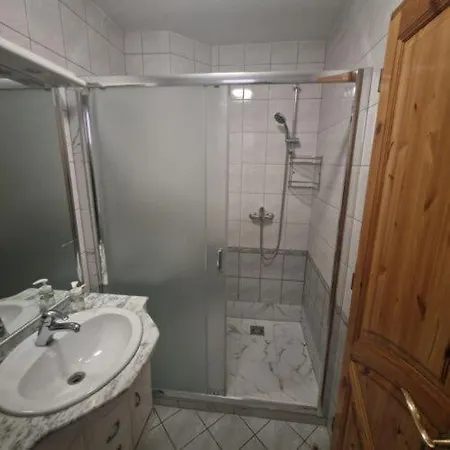 Berger Pince-vendégház, Hajósi Pincék Casa de hóspedes *