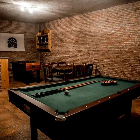 Berger Pince-vendégház, Hajósi Pincék Casa de hóspedes