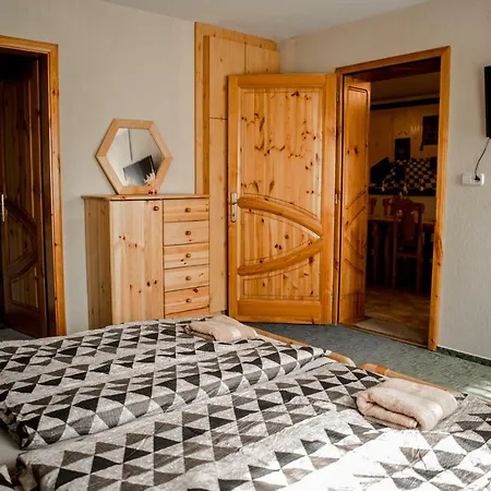 Berger Pince-vendégház, Hajósi Pincék Casa de hóspedes *